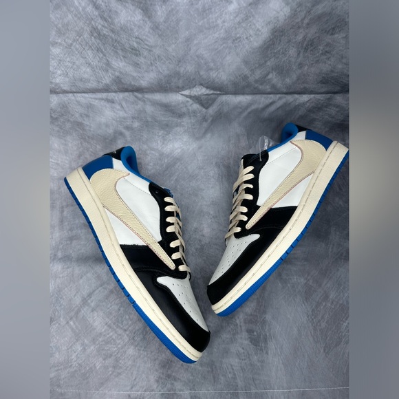 Jordan 1 Retro Low OG SP Fragment x Travis Scott
DM7866-140 Luxury - Picture 7 of 16